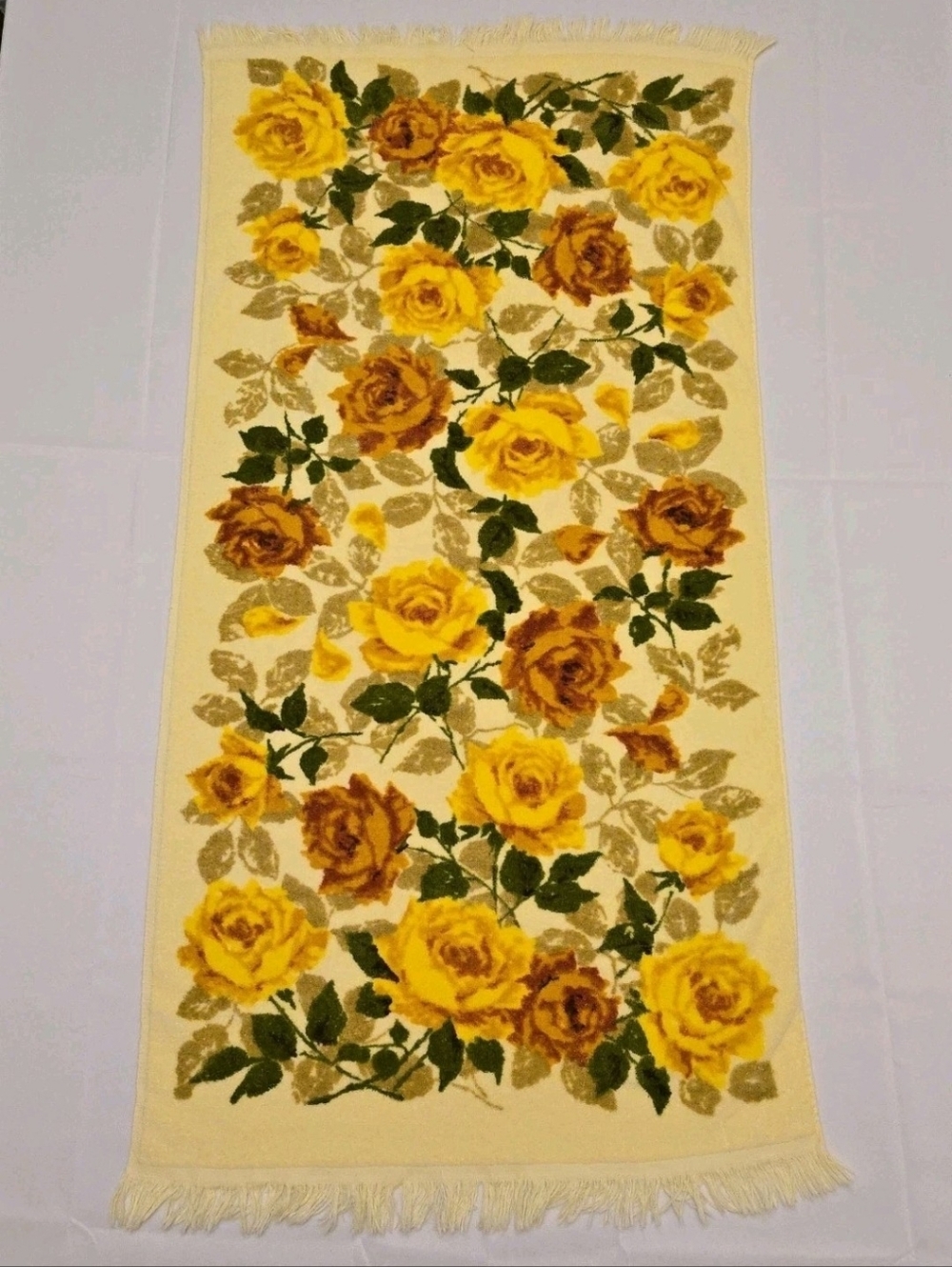Vintage Cannon Bath Towel Yellow 70s Roses Fringe Cotton Retro Made In The USA